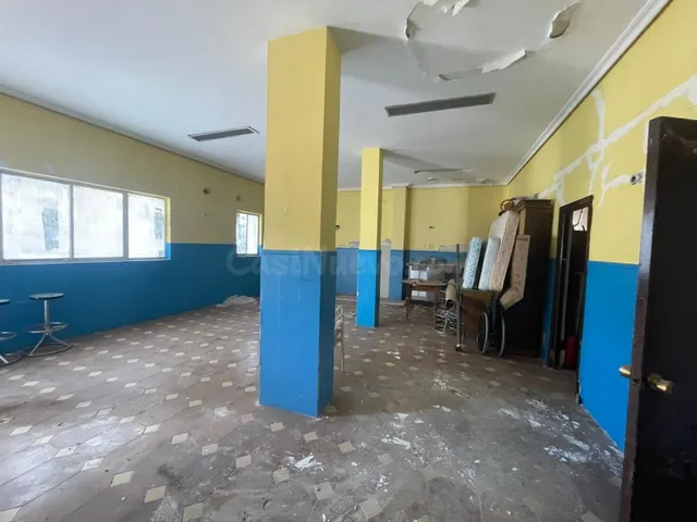 LOCAL CON POSIBILIDAD DE HACER CAMBIO DE USO EN CASAR DE CÁC - foto 3
