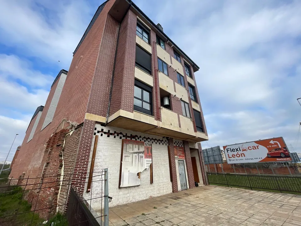 ESTUPENDA VIVIENDA EN  TROBAJO DEL CERECEDO
