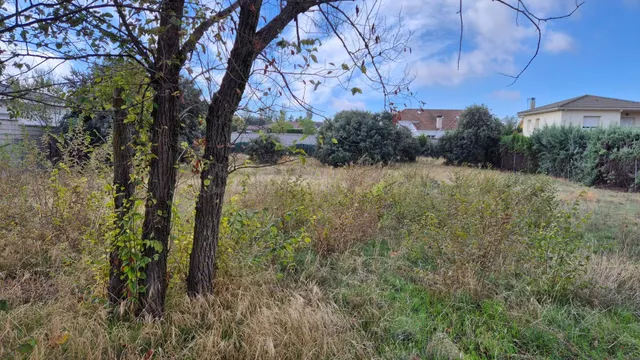 Parcela centrica de 1555m2 — 3