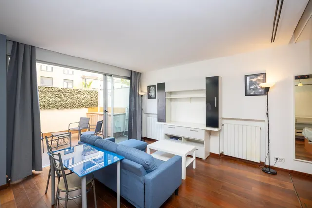Apartamento tipo loft con garaje incluido y piscina en zona Parque Lagos — 2