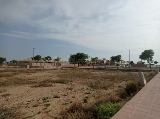 TERRENO URBANO EN ROLDAN - foto 5