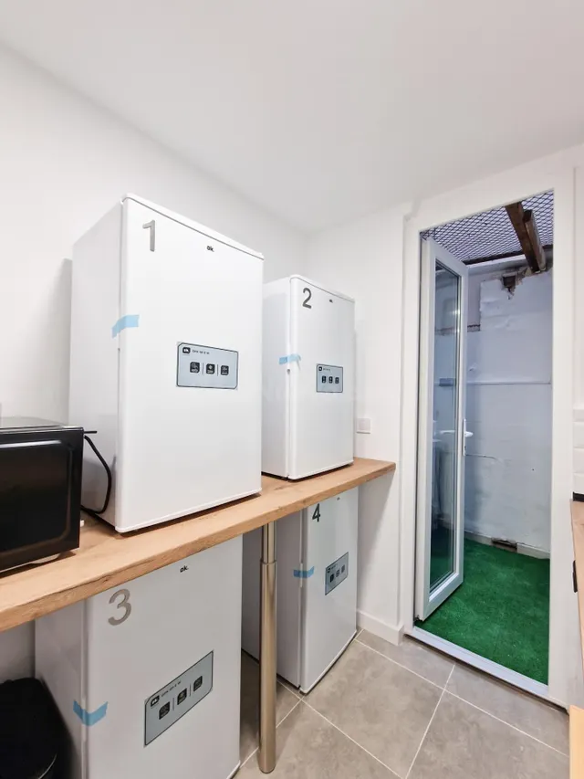PISO REFORMADO Y EQUIPADO CON ASCENSOR, 5 DORM Y 3 ASEOS, ZO - foto 4