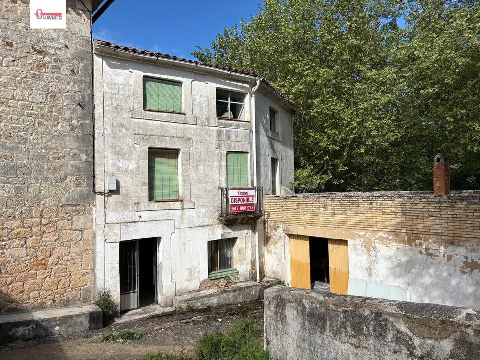 Casa en Hontomín con pardela de 1500 mt aprx