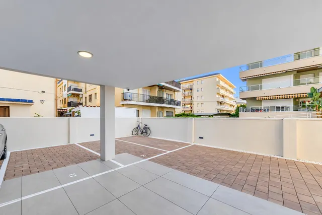 Vivir frente al mediterráneo: exclusivo piso en primera línea de mar en calafell — 27