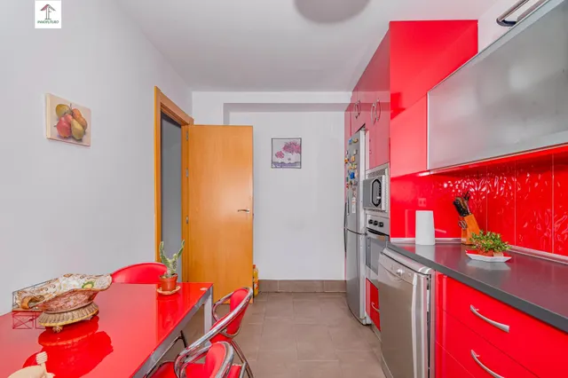 CASA EN OGIJARES — 23