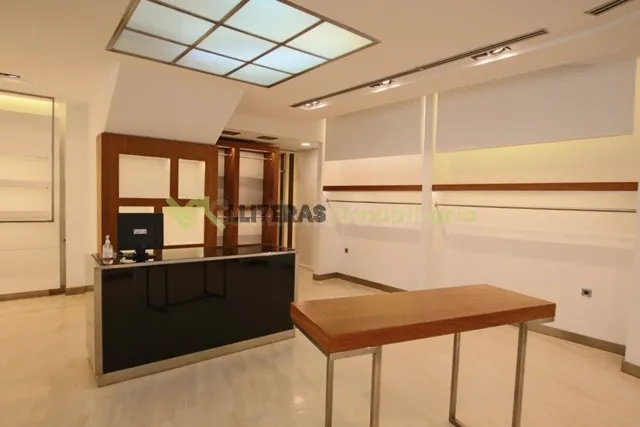 Amplio local comercial en centro de Inca - foto 3