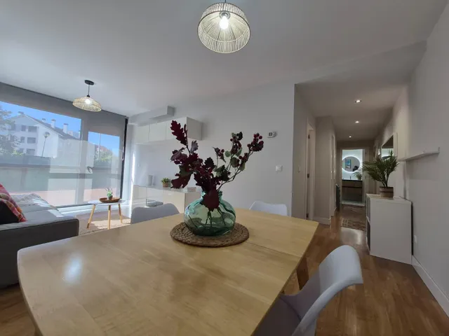 SE PONE A LA VENTA BAJO CON TERRAZA Y JARDIN DE DOS habitaci - foto 5