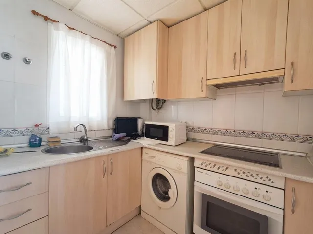 Apartamento con jardín de 40m2 en planta baja en Los Collados — 7