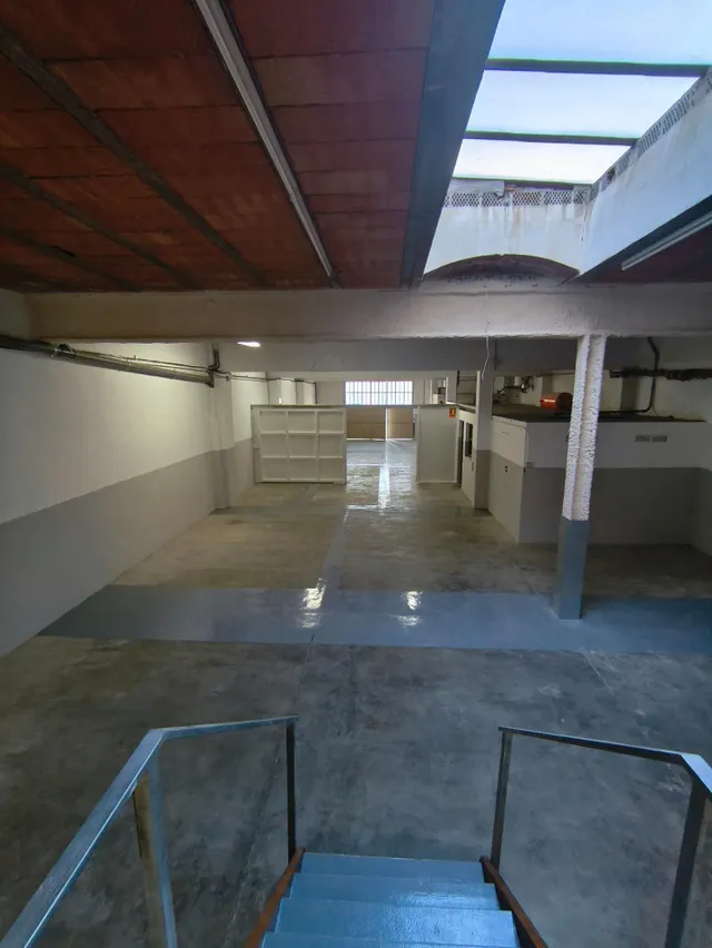 Amplio Local Comercial en Torroella de Montgrí — 10