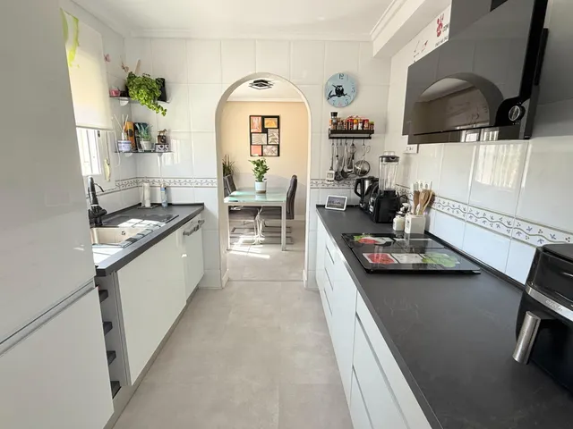 Un chalet totalmente reformado con vistas a la montaña — 46