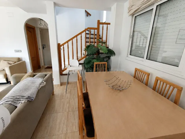 Casa esquinera con jardín y piscina cerca de la playa en Las - foto 5