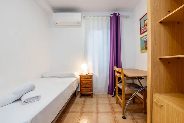 Se vende piso en el realejo (tres dormitorios) — 35