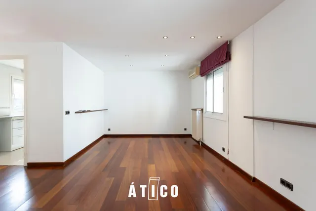 Ático con terraza privada en L'Antiga Esquerra de l'Eixample de Barcelona — 19