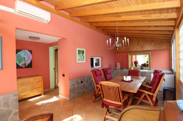 MONTAÑA LA DATA - casa con jardin y espectaculares vistas — 13