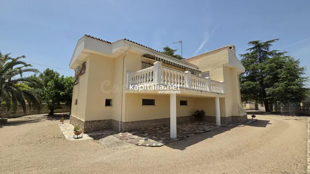 Espectacular chalet a la venta en Ontinyent - foto 2