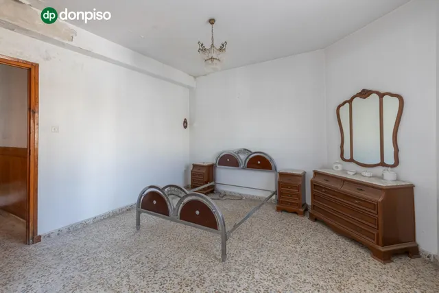 Edificio con gran potencial de inversión en La Zubia — 43