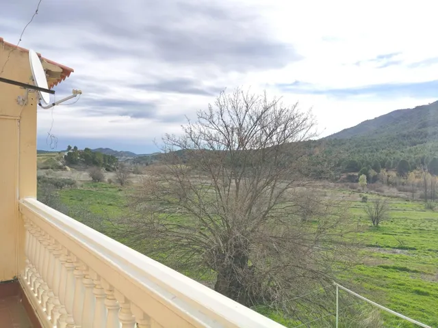 CASA RURAL , REFORMA INTEGRAL , TRANQUILIDAD , A 10 MNT DE LETUR — 27