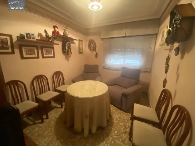Grupo la Noria VENDE amplio piso SIN ascensor. 4 hab, 2 Baños. Completamente AMUEBLADO y EQUIPADO. — 10