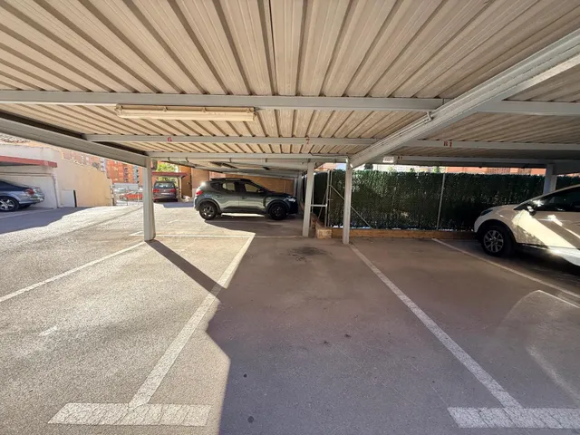 Fantástico piso de dos dormitorios en el centro de Benidorm — 30