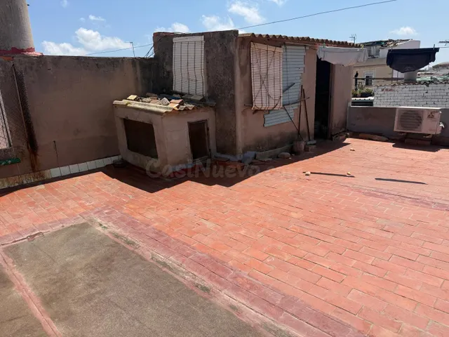Casa VENTA en Castellón, zona Av.Alcora, 8 habitaciones, 2 b