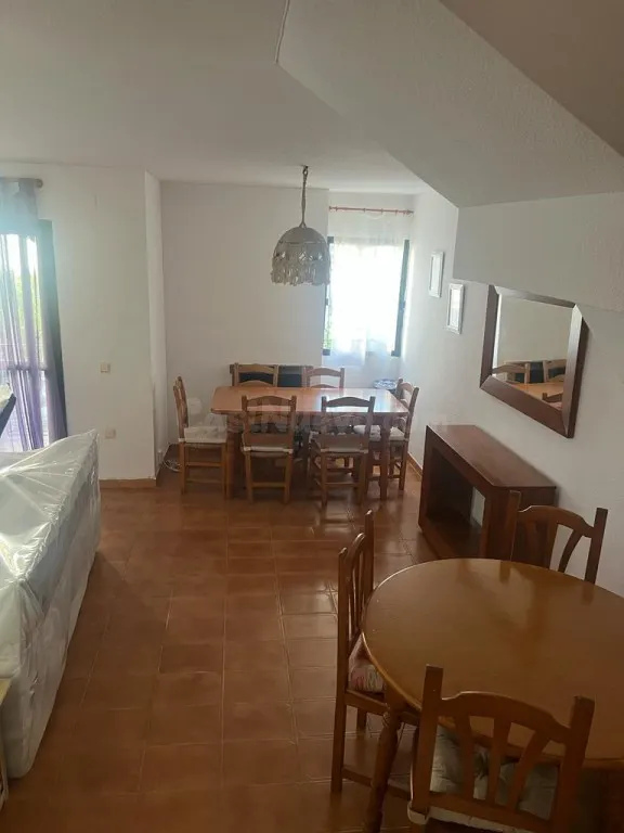 Primera línea de playa: Espectacular adosado con piscina, jardín y 4 habitaciones — 19