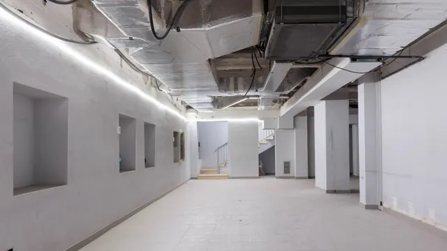 Local comercial 333m² en alquiler - Eixample — 17