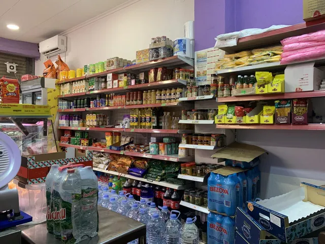 Local comercial - Santa Coloma de Gramenet (Santa Rosa) — 5