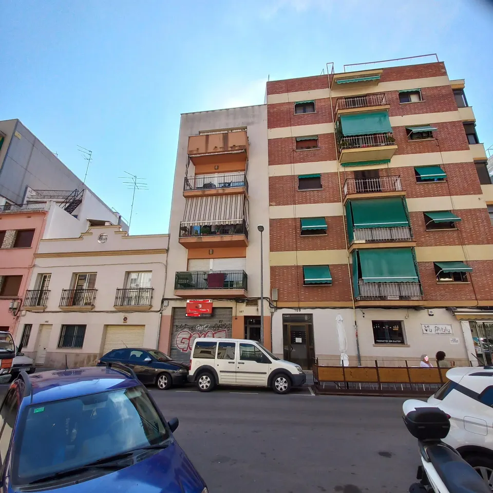 Piso alquilado en venta.