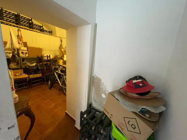 CASA EN ESQUINA EN CASAS DE DON ANTONIO — 30