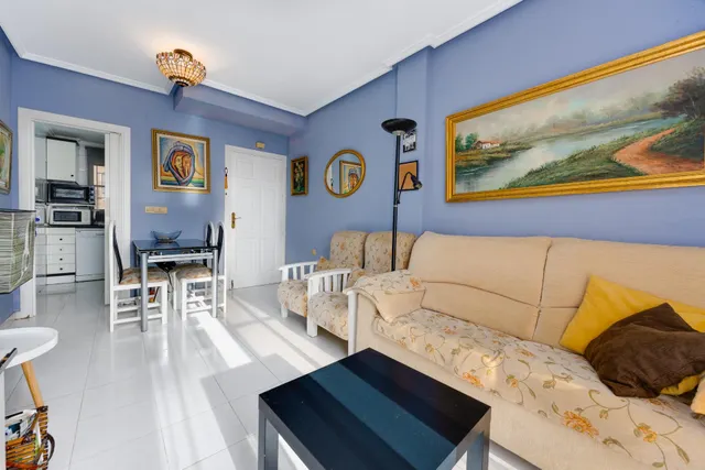 Luminoso apartamento, con gran solárium privado y vistas, en "La Mata", Torrevieja — 9