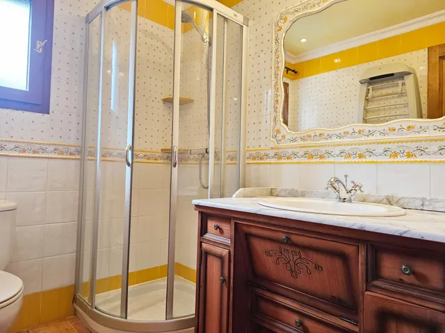 Alquiler anual  Chalet en zona Santa Lucía, con amplia parcela y todas las comodidades — 17