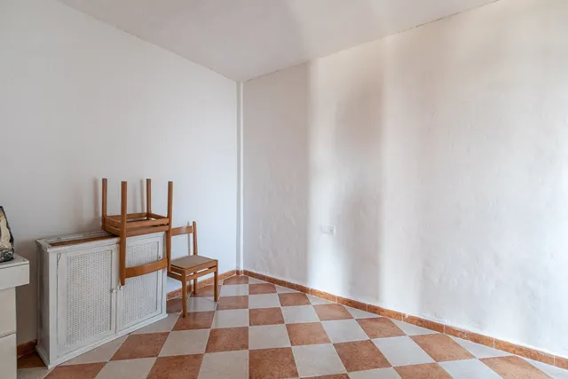 Edificio en Zaidín — 23