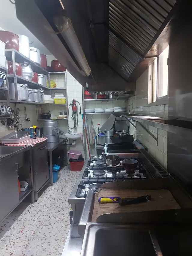 Restaurante 150m² en venta - Centro — 10