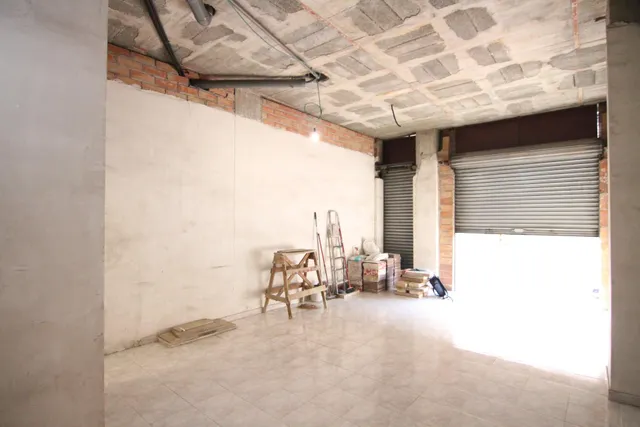 Local comercial de 34 m2 en la zona del Mercadona — 4