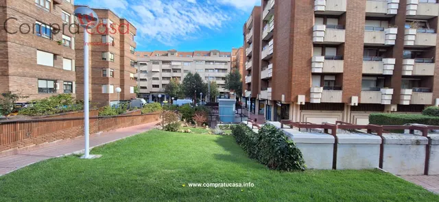 Alquiler piso.-.mahonias.-maximo 2 personas.- — 38