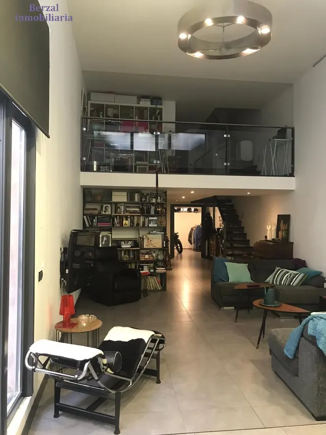 Vivienda SINGULAR en el centro de Logroño.Planta baja, más dos. Terraza de sesenta metros y jardin con pozo. — 8