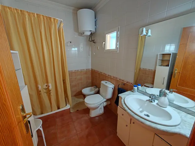 Chalet con piscina — 17