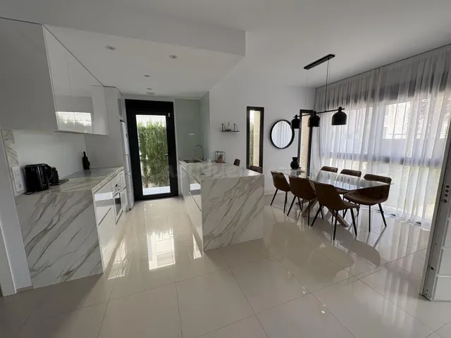 Villa de lujo en Doña Pepa - foto 5