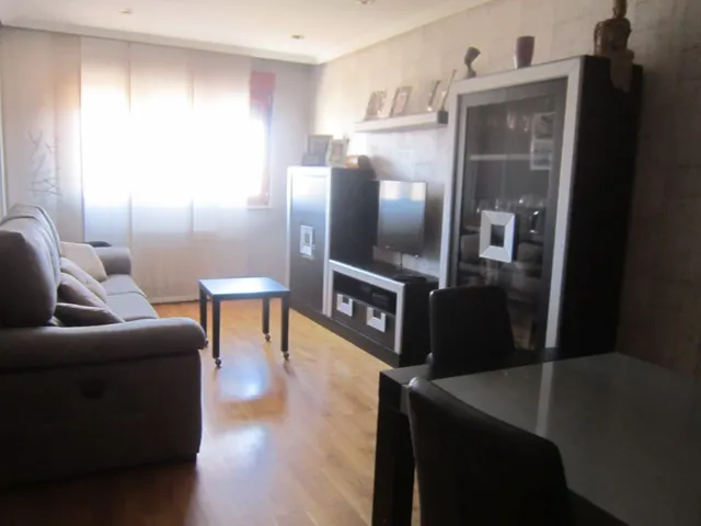 APARTAMENTO, 80 M2, SALÓN, COCINA, 2 HAB., 2 BAÑOS, TRASTERO - foto 5