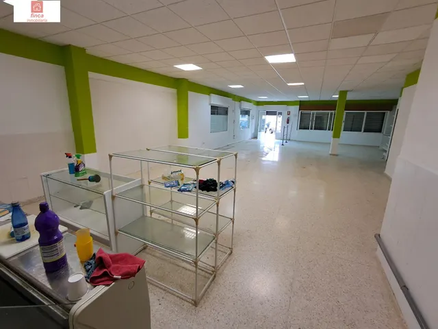 Local comercial 173m² en alquiler - LAS CUMBRES — 9