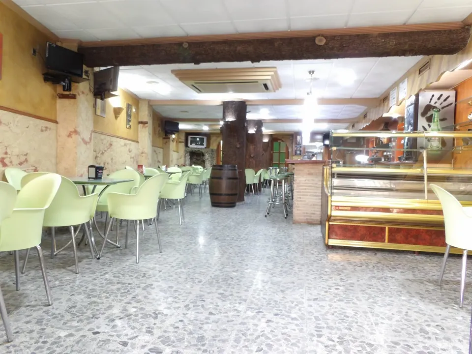 ¿LO TUYO ES LA HOSTELERÍA..?, ESTE ES TU LOCAL - POSIBILIDAD DE OPCIÓN COMPRA