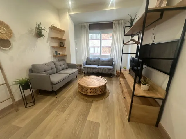 Piso reformado en el centro de Ourense - foto 2
