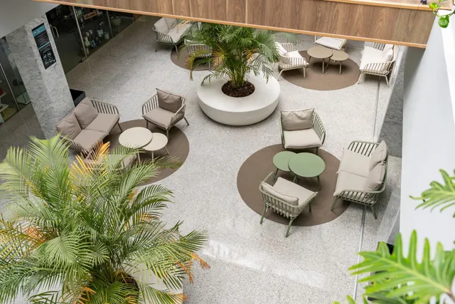 Alquiler de local comercial de 50 m2 en el Edificio Orihuela – Playa Flamenca, Orihuela Costa — 16