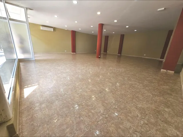 HOSTALRIC (AVDA FORTALESA): AMPLIO LOCAL DIÁFANO EN ALQUILER - foto 3
