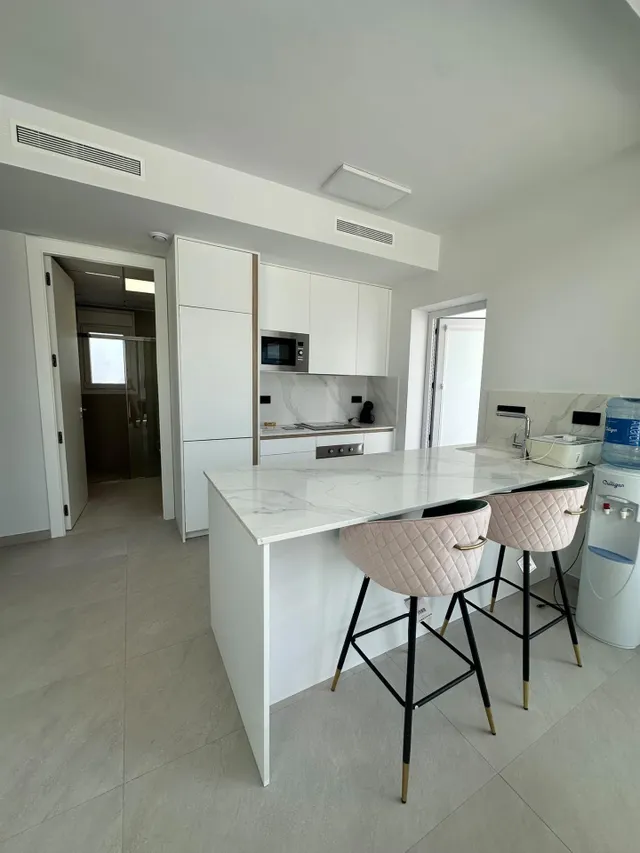 Villa de Lujo de 3Hab 3Bañ + Solarium Grande — 8