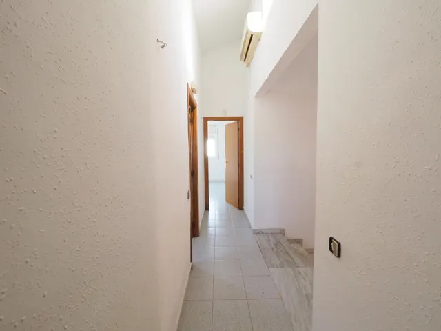 SE VENDE CASA INDEPENDIENTE EN OLESA DE BONESVALLS — 23
