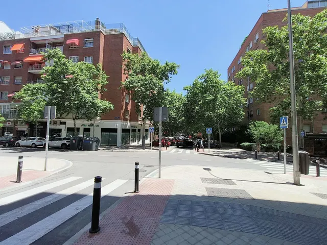 Piso 1 habitación 52m² en alquiler - Tetuán — 36