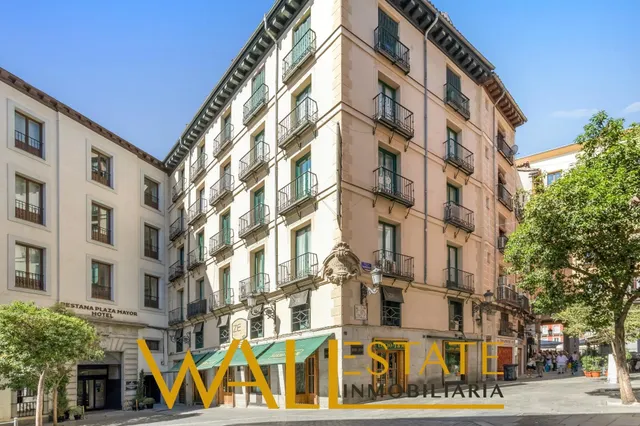 Venta de piso junto a la plaza mayor — 19
