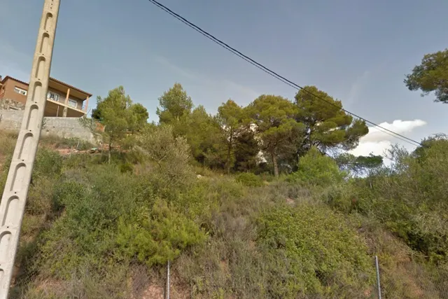 SE VENDE TERRENO URBANO EN RELLINARS — 2