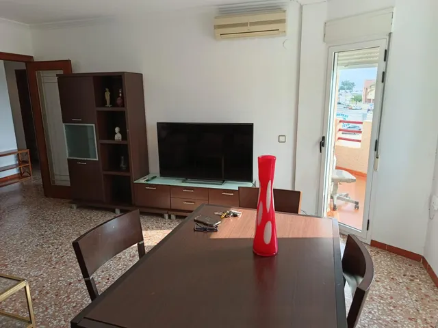 ¡Oportunidad única en el Grao de Gandía! Piso acogedor y amplio — 15